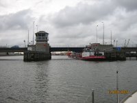 W oczekiwaniu na most w Den Helder